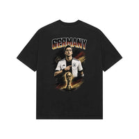 Özil Tee